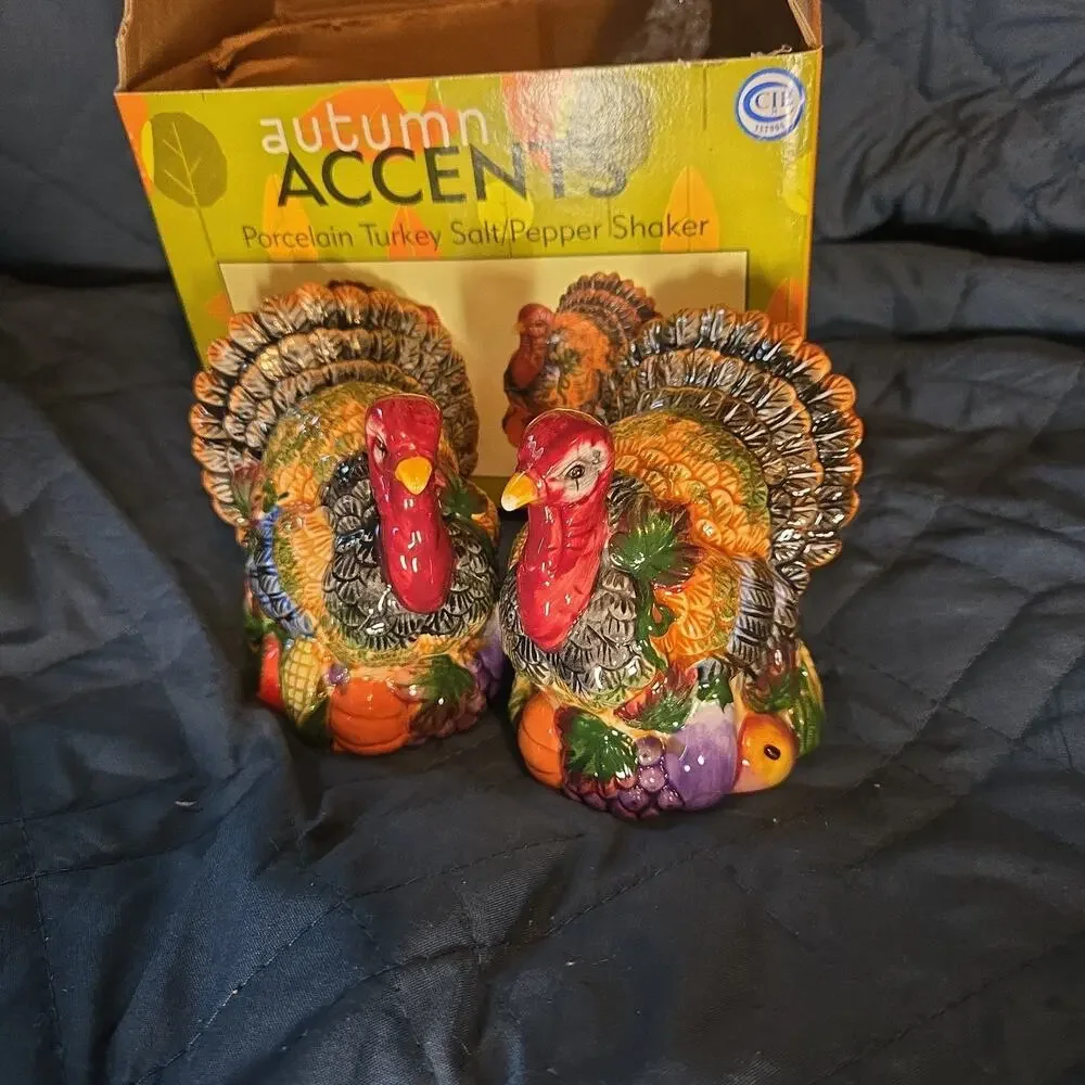 Vintage Shakers Turkey Set Ceramic